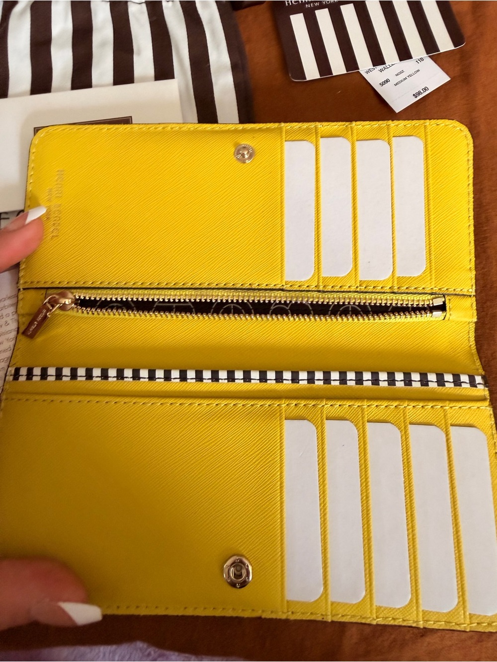 Henri Bendel Bright Yellow Saffiano Leather Wallet NWT - Picture 8 of 13